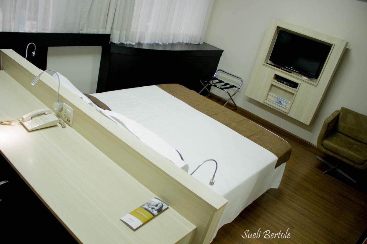 Lindo Flat Em Hotel 4 Estrelas Na Bela Vista Sao Paulo Dış mekan fotoğraf